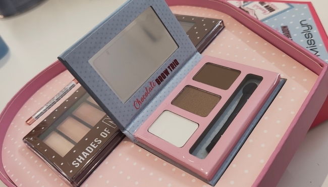 Eyes & Brows | Eyeliner, Eyeshadow e Eyebrow Powder Chocolate Brow Trio